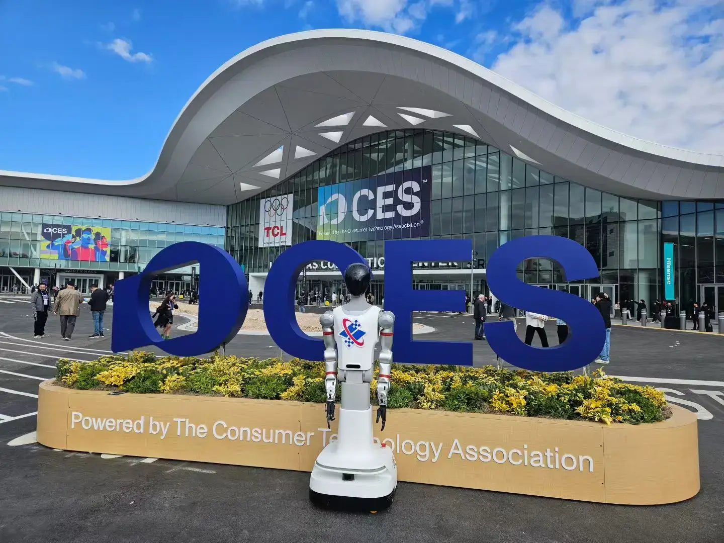 GMKtec EVO-X2 Featured at CES 2026, Highlighted in AMD CEO Lisa Su’s Keynote GMKtec